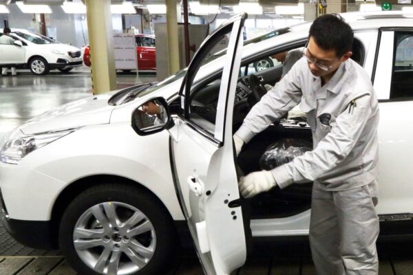 China’s Dongfeng Motor soars 69% on restructuring plans announcement