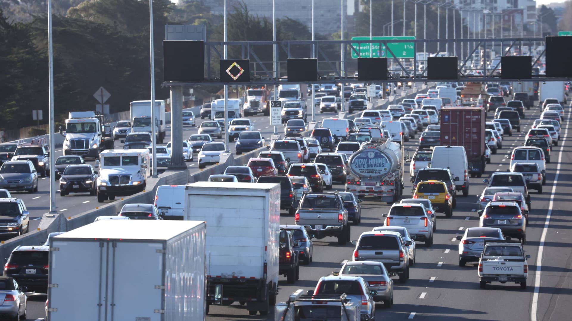 DOJ sues California to end enforcement of emissions standards for trucks