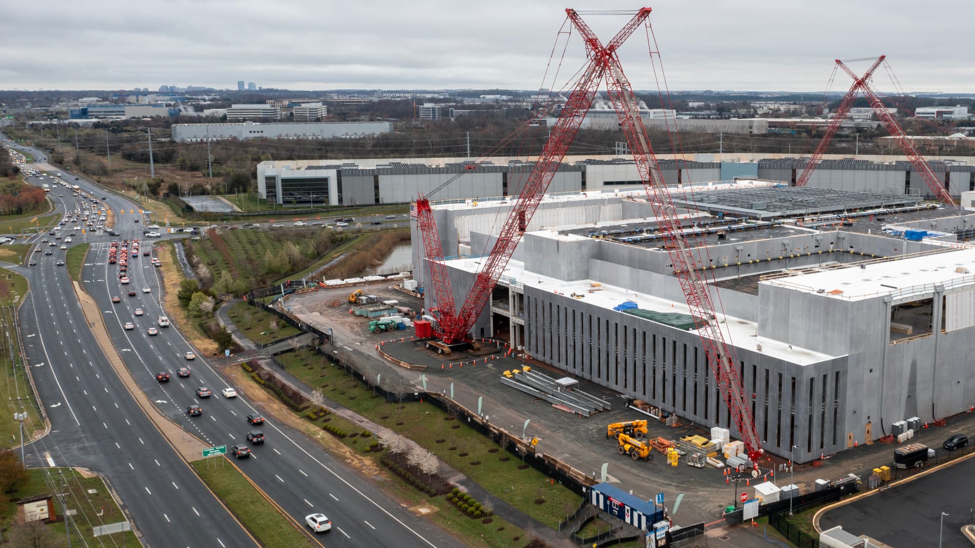 We’re upgrading Eaton as shares of the industrial AI winner fall on earnings