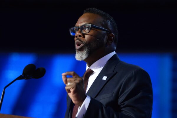 Chicago mayor order to fight potential Trump crackdown