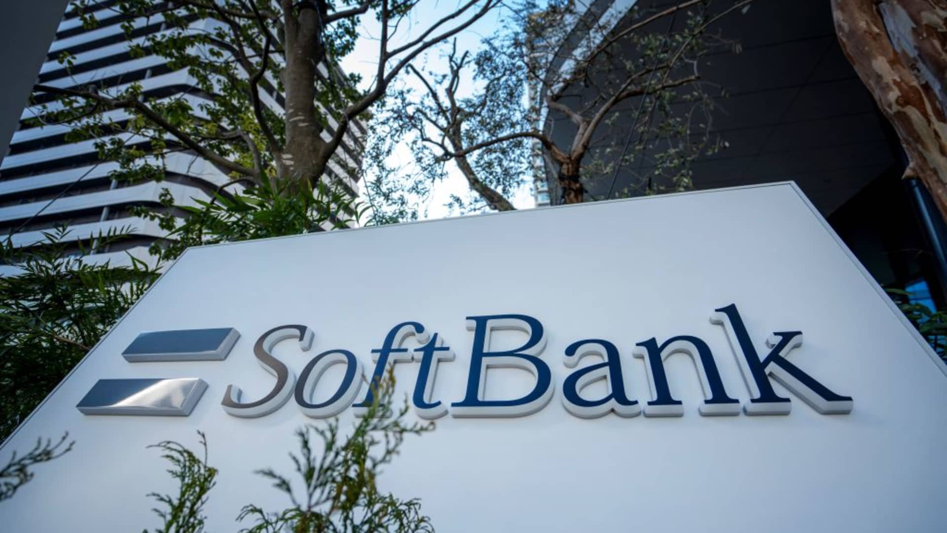 SoftBank selects banks for US IPO of payments app PayPay, Reuters reports