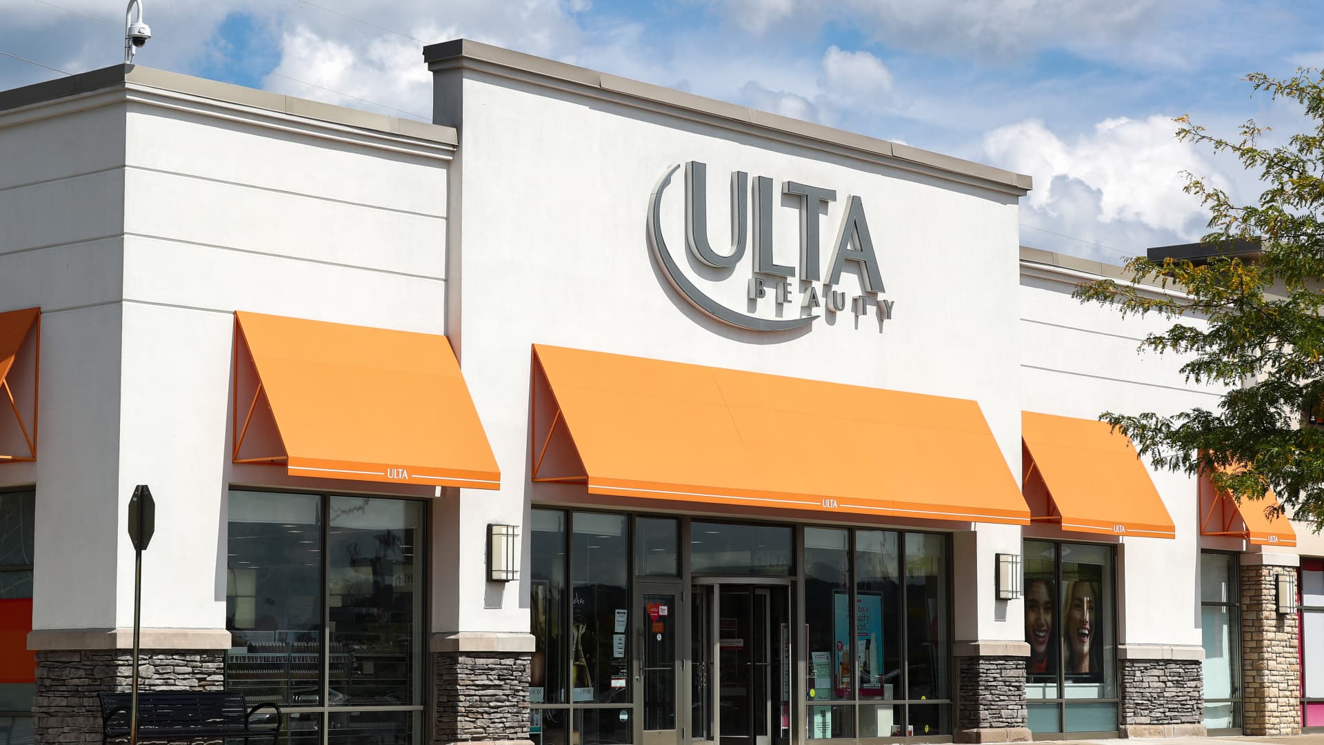 Stocks making the biggest moves premarket: BABA, ULTA, DELL, CAT Stocks making the biggest moves premarket: BABA, ULTA, DELL, CAT