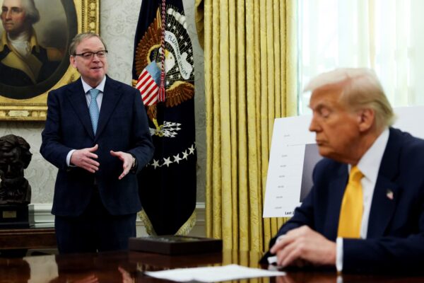Hassett likely to be Trump’s pick for Fed chief, though Warsh is more qualified, CNBC survey finds Hassett likely to be Trump’s pick for Fed chief, though Warsh is more qualified, CNBC survey finds