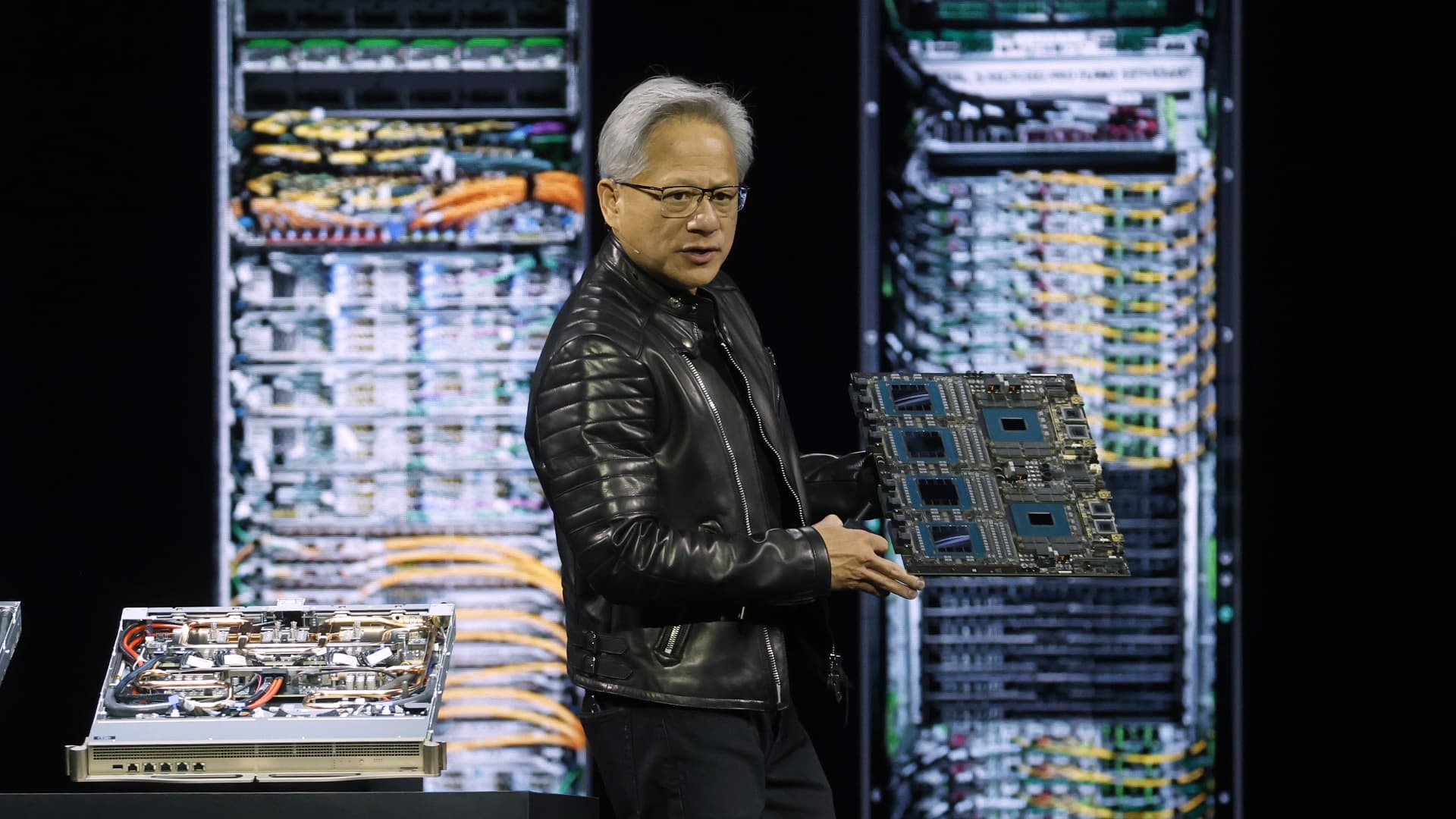 Here are the 3 big things we’re watching in the stock market in the week ahead