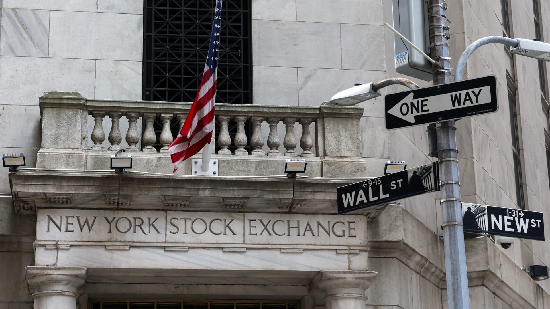 How this week’s avalanche of news kept markets and investors guessing How this week’s avalanche of news kept markets and investors guessing