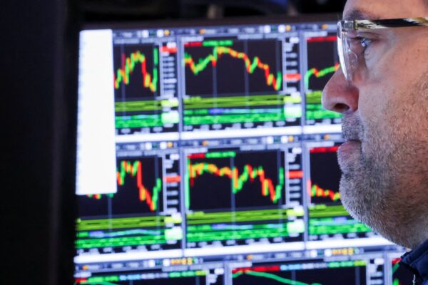 How one strategist is choosing between sky high valuations and value