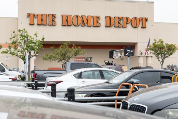 An options trade to generate some income on Home Depot with earnings ahead