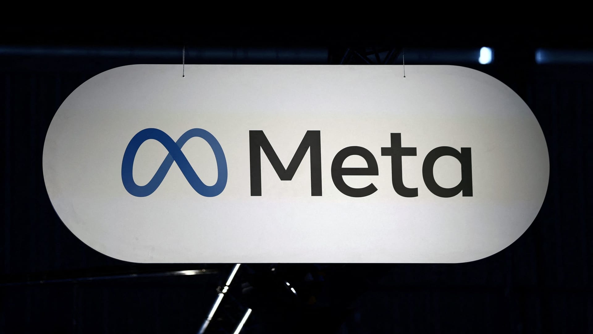 Meta puts the brakes on massive AI talent spending spree