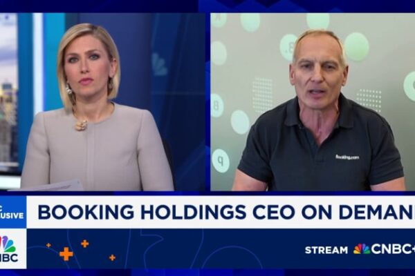 The ‘No. 1 reason’ to buy the early boarding upgrade: travel expert