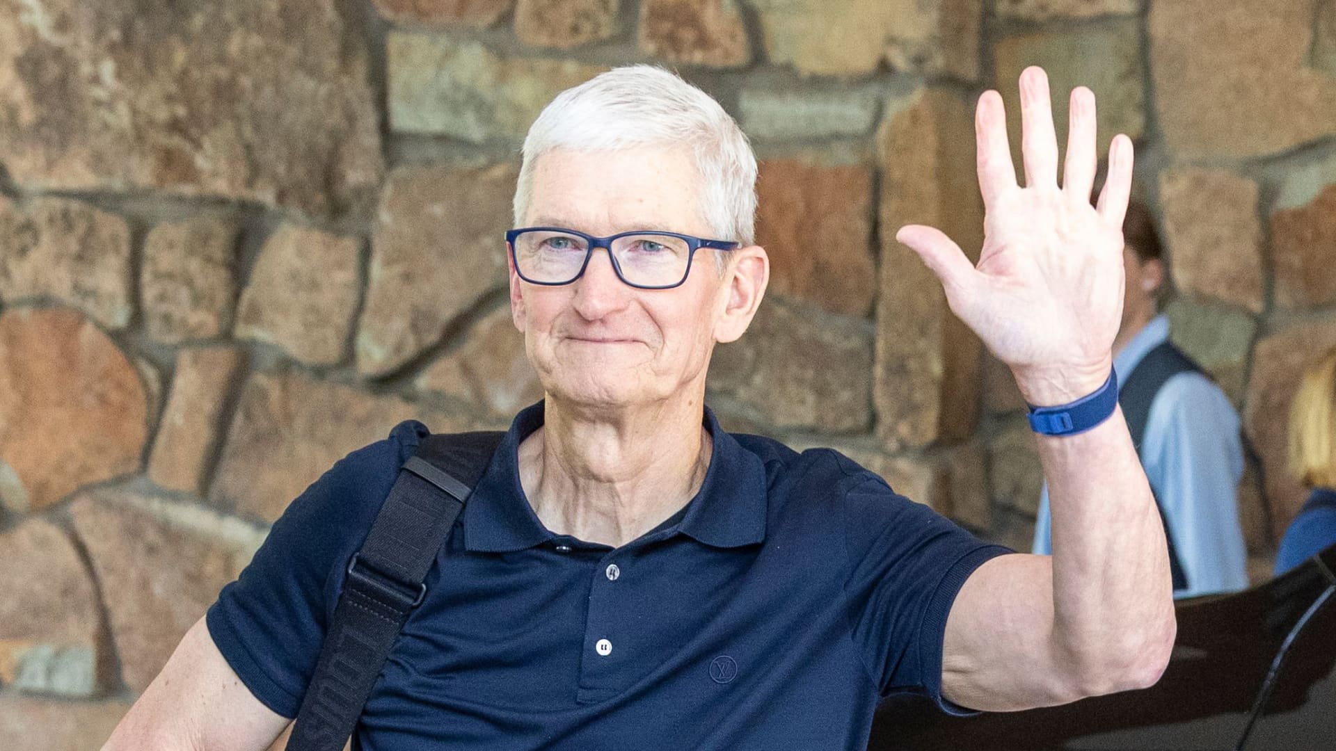 Tim Cook to join Trump for Apple investment announcement