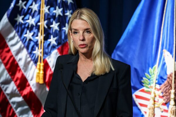 Bondi backs off D.C. police takeover, keeps chief in place