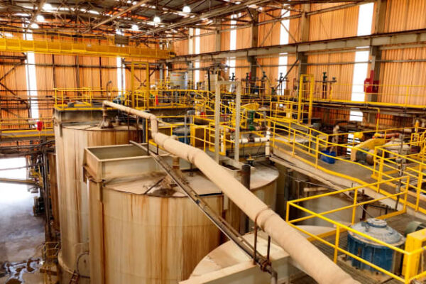 China’s electric car industry invests more overseas than at home