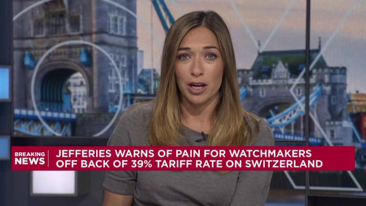 Another late-night Trump trade twist hours before the world hit go