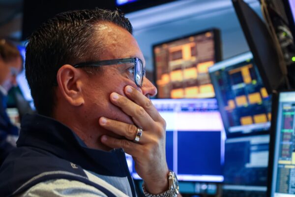 Stoxx 600, FTSE, DAX, Trump talks, Fed