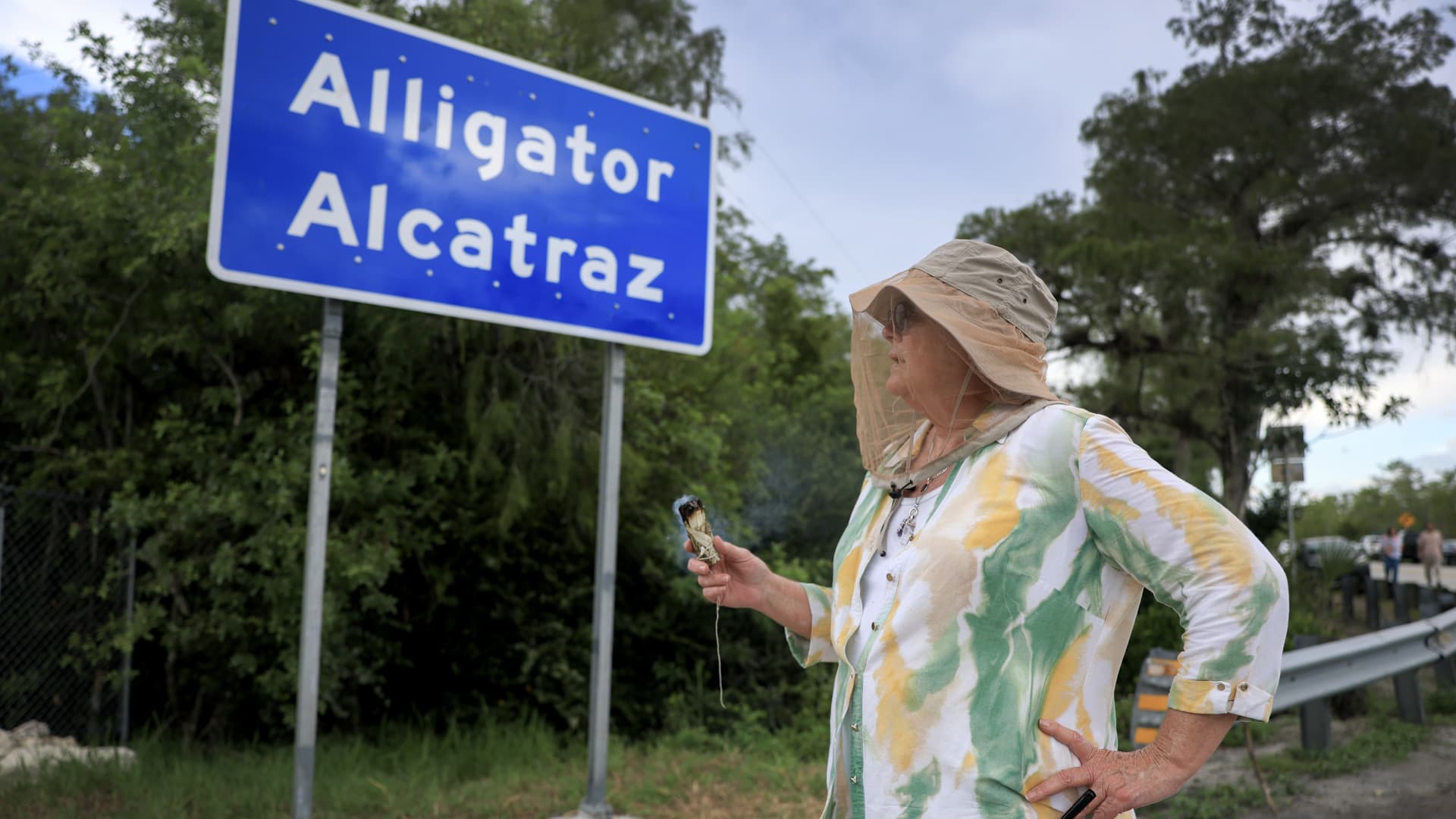 Judge orders temporary halt to construction at Florida’s ‘Alligator Alcatraz’ detention center Judge orders temporary halt to construction at Florida’s ‘Alligator Alcatraz’ detention center
