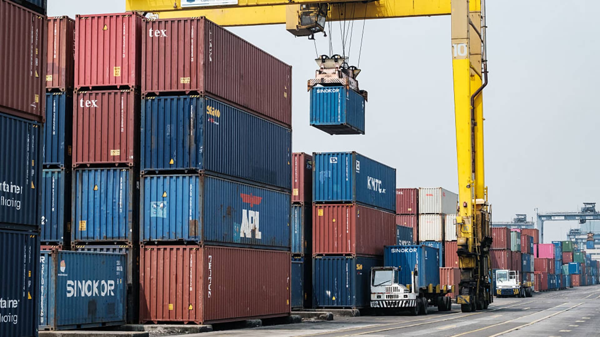 Tariff uncertainty intensifies with the U.S. court’s ruling