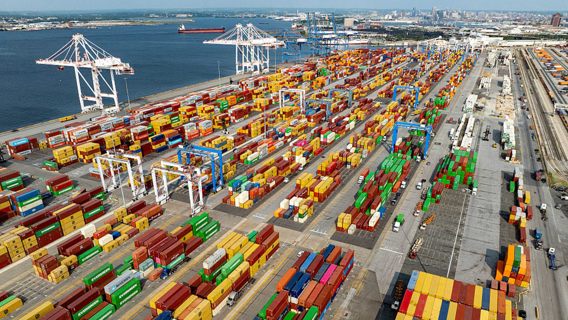 De minimis exemption: European carriers suspend shipments De minimis exemption: European carriers suspend shipments