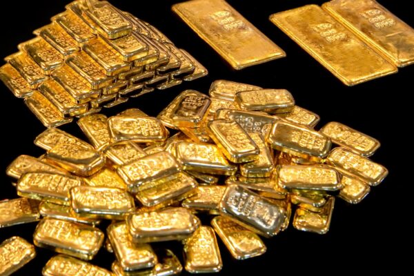 Gold futures climb to fresh record after report of U.S. tariff move