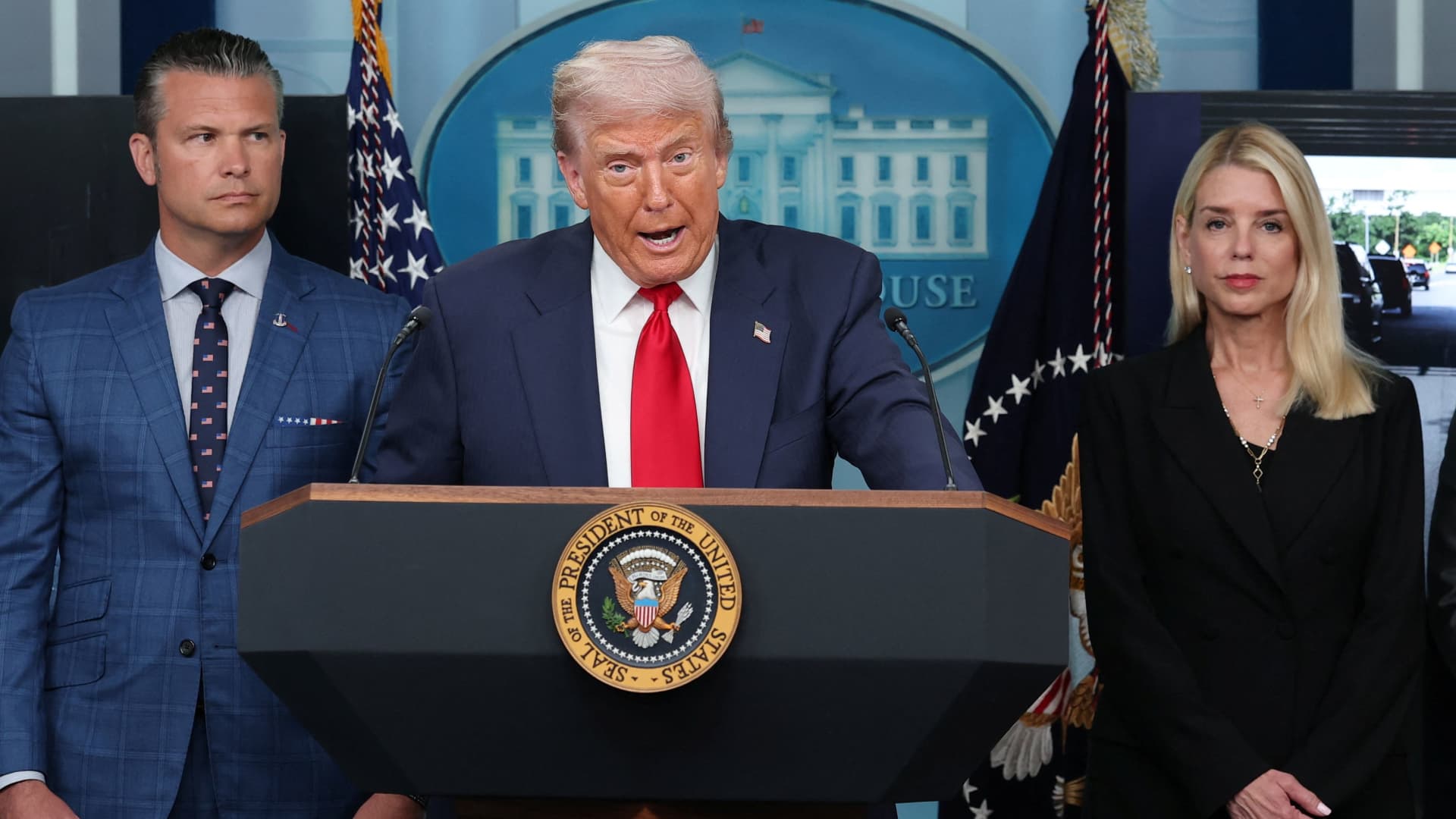 Trump puts DC police under federal control, deploys National Guard