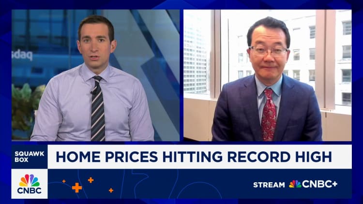 Why home buyers are on the sidelines