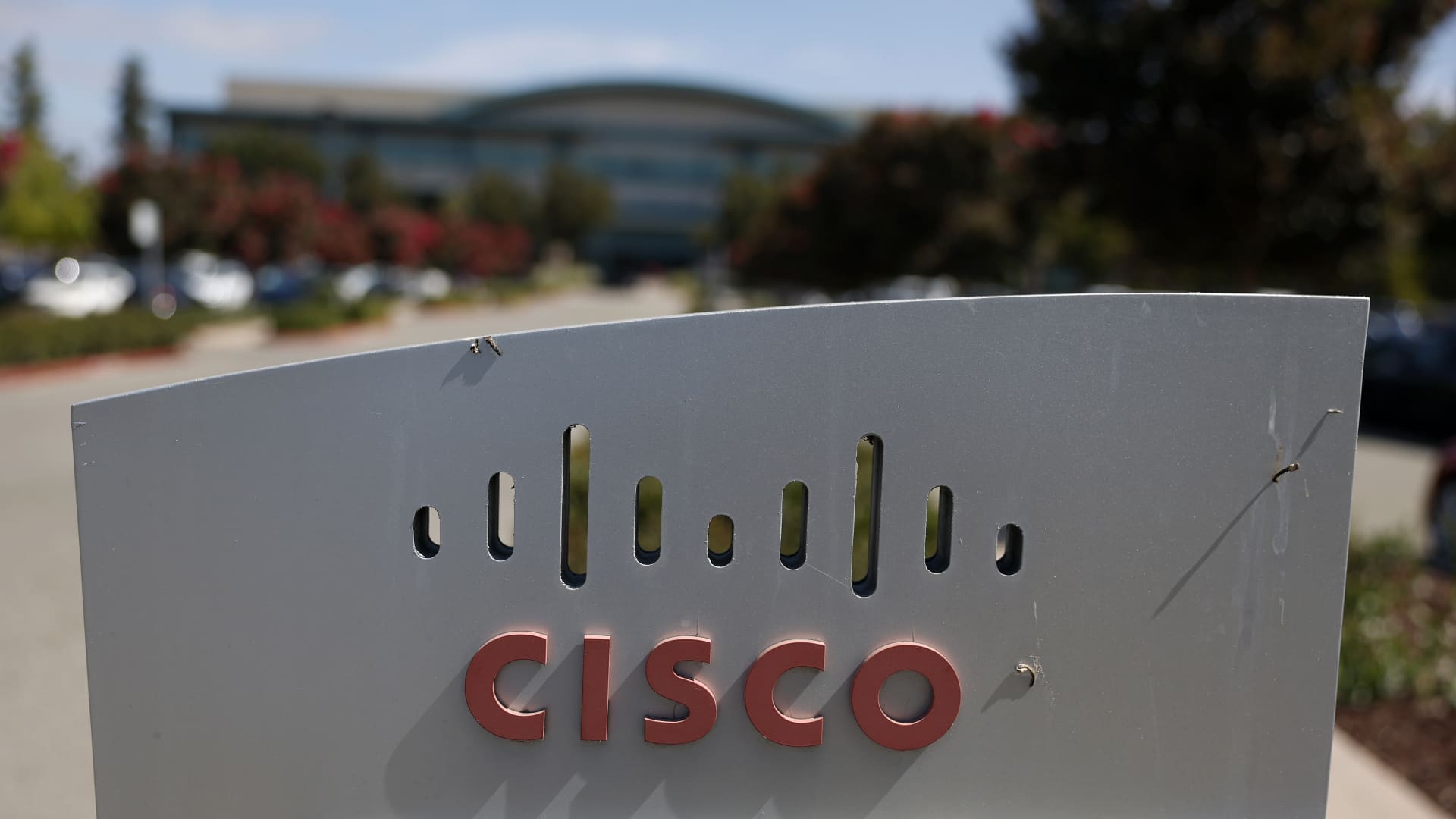 Cisco, Ibotta, Coherent and more