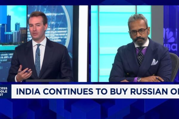 Trump advisor Peter Navarro says India must stop buying Russian oil