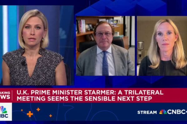 Putin acts like he doesn’t want peace. Russia’s economy depends on it