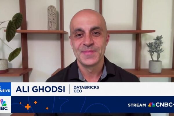 Databricks says it’s valued at over 0 billion in new funding round