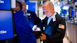 Momentum stocks stay under pressure