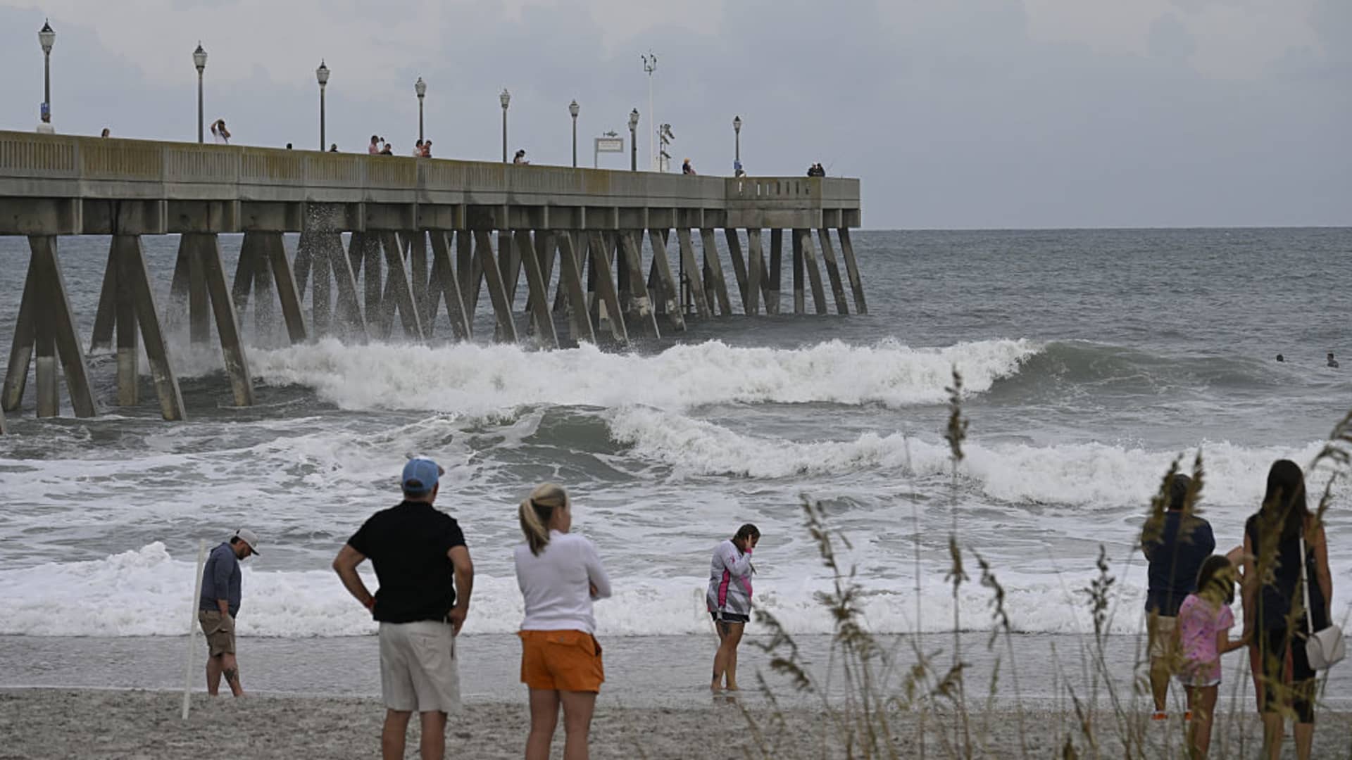 Hurricane Erin floods North Carolina Hurricane Erin floods North Carolina