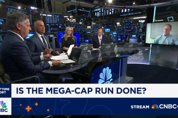 Meta changes teen AI chatbot responses as Senate begins probe