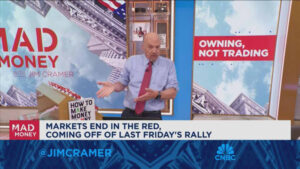 Jim Cramer makes a case for sticking with tech megacaps