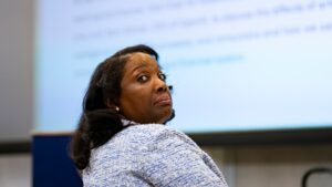 Lisa Cook should leave Fed after Trump firing: Lutnick