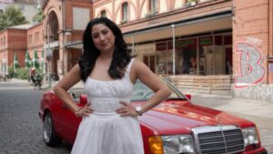 How this 32-year-old New Yorker turned her love of dogs into a dream career