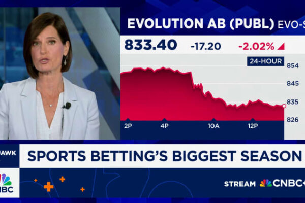 Americans expected to bet record  billion legally