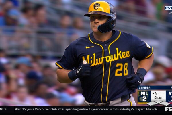 Andrew Vaughn hits HR to center field giving Brewers a 2-1 lead over Braves