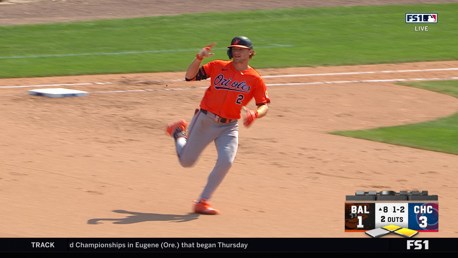 Gunnar Henderson launches a three-run home run to give Orioles late lead over Cubs