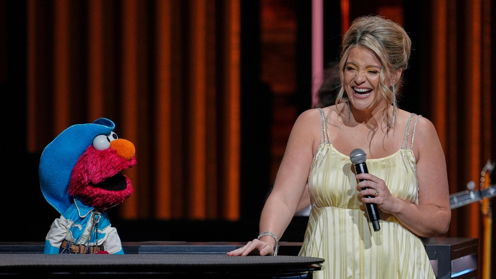 ‘Sesame Street’ stars sing and host in their Grand Ole Opry debut
