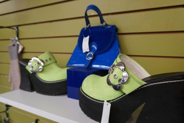 Your junk could be Gen Z’s treasure. How to profit from the resurgence of Y2K fashion