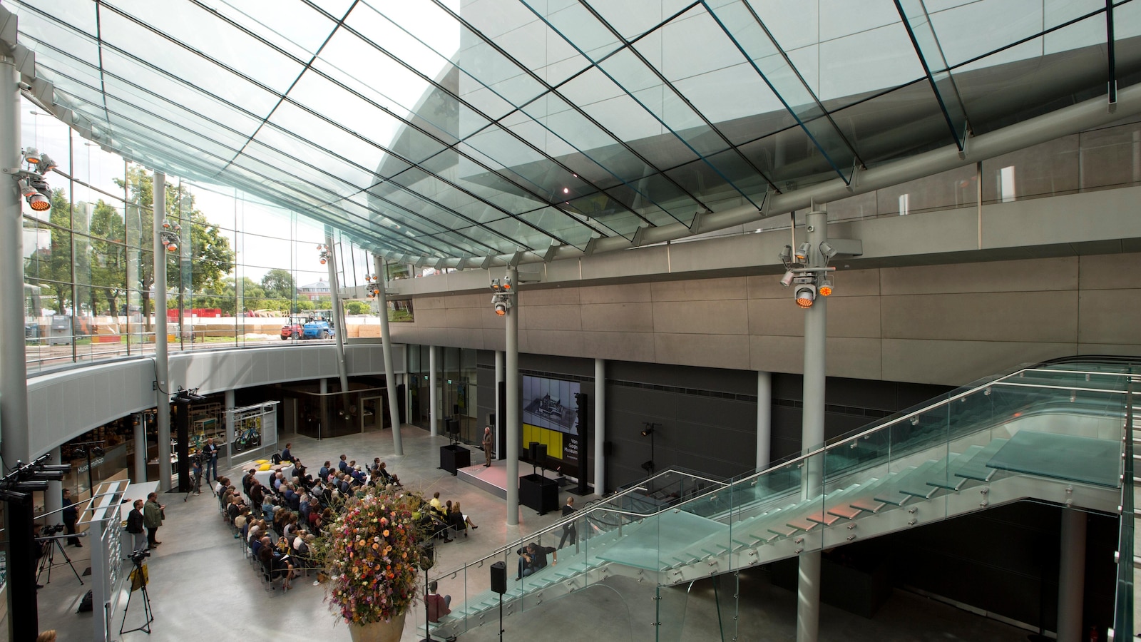 Van Gogh Museum may close if the Dutch government doesn’t help fund repairs Van Gogh Museum may close if the Dutch government doesn’t help fund repairs