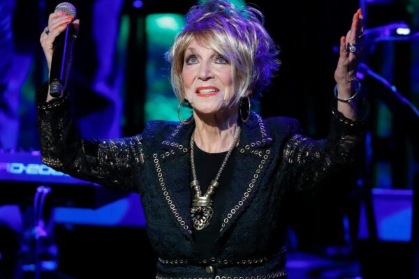 Jeannie Seely, soulful country singer behind hits like ‘Don’t Touch Me,’ dies at 85