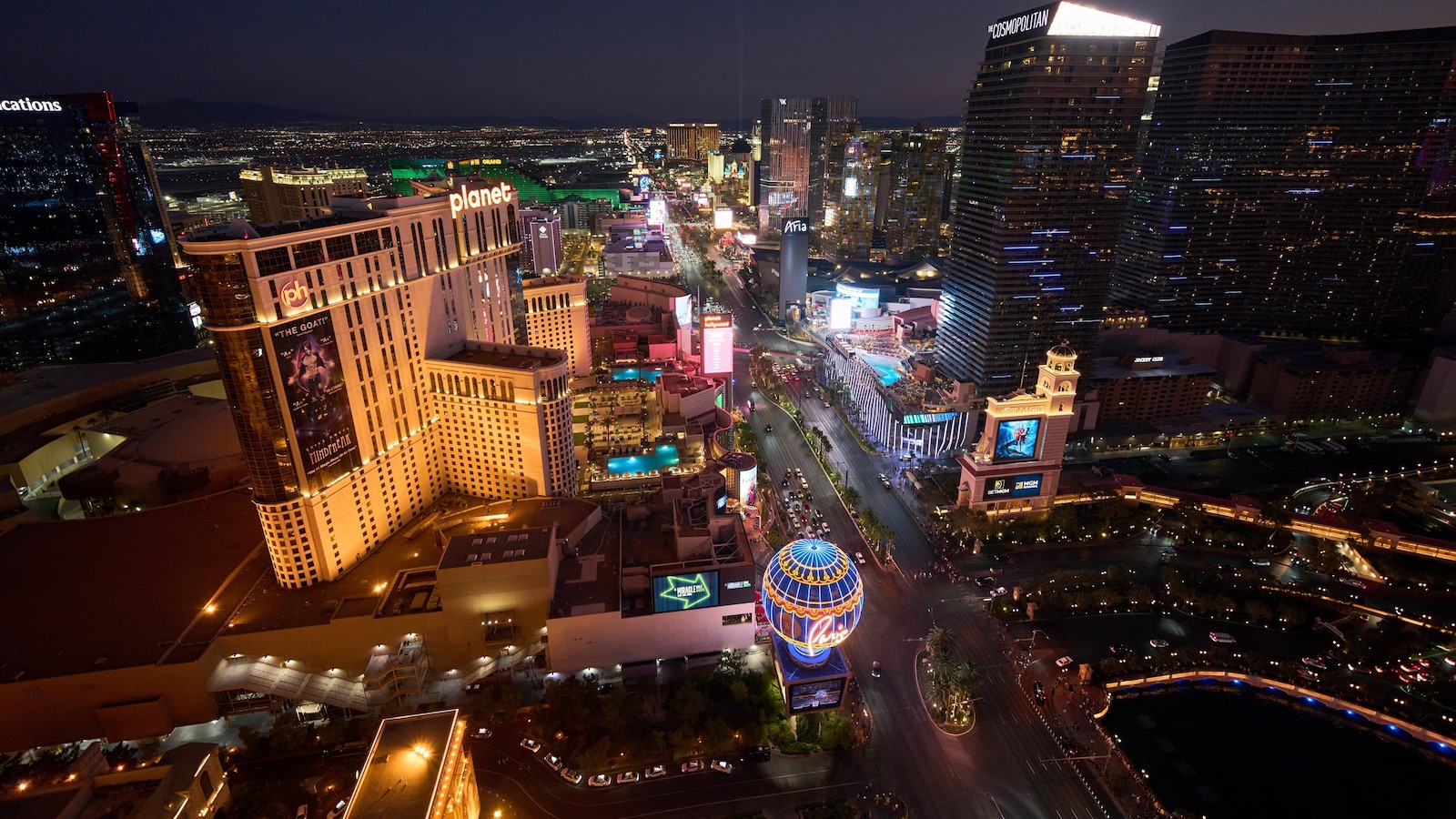 Las Vegas tourism is down. Some blame Trump’s tariffs and immigration crackdown Las Vegas tourism is down. Some blame Trump’s tariffs and immigration crackdown