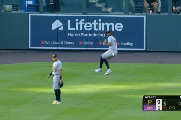 Pirates' Oneil Cruz makes incredible throw to tag out runner vs. Rockies
