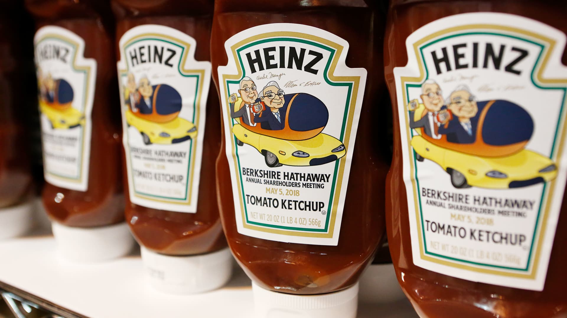 Warren Buffett says he is ‘disappointed’ in Kraft Heinz split; shares fall 5%