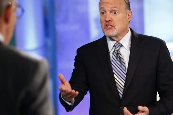 Jim Cramer disagrees with Warren Buffett on classic investing strategy