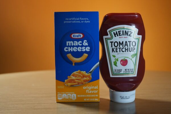 Kraft Heinz to split into two companies