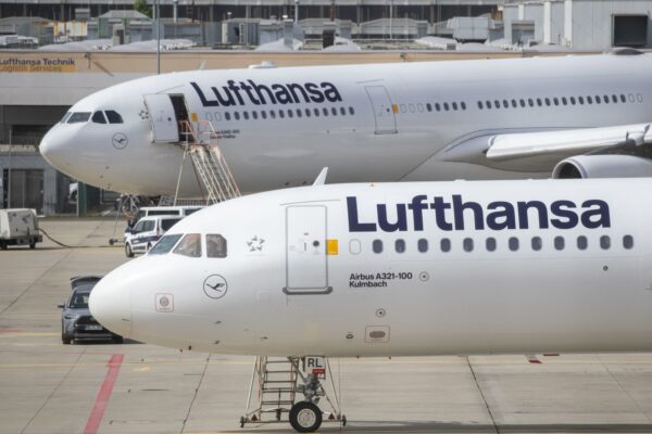 European stocks advance as AstraZeneca and GSK notch gains