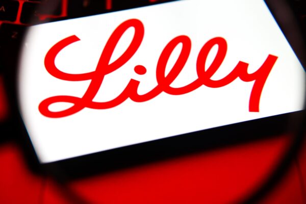 Lilly trial shows weight loss with experimental pill flattens over time