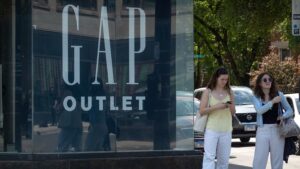 Gap to add beauty products at Old Navy stores