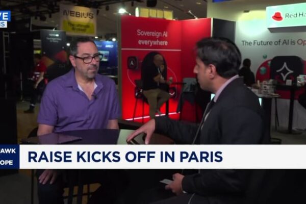 AI chip company Cerebras raises  billion in pre-IPO funding round